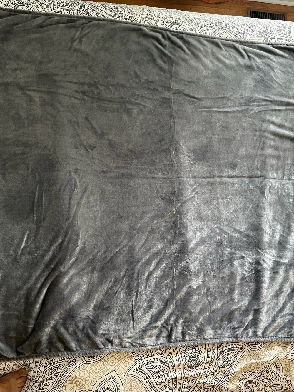 Cozy Plush Braided Throw Blanket in Light Gray